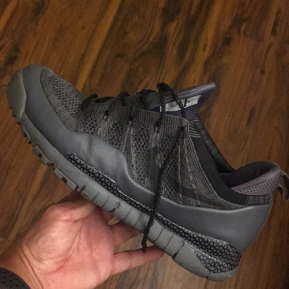 Nike air free knit size 10